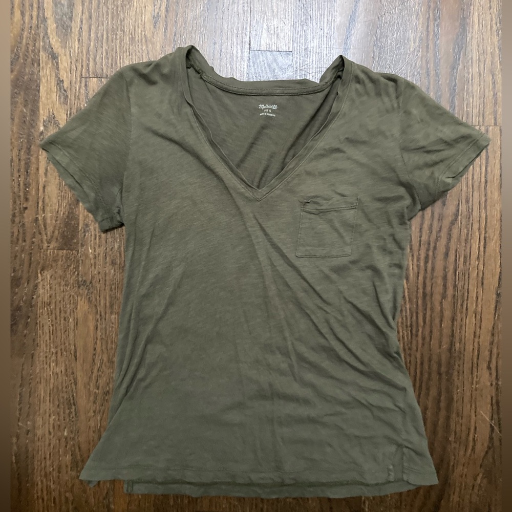 Olive pocket tshirt